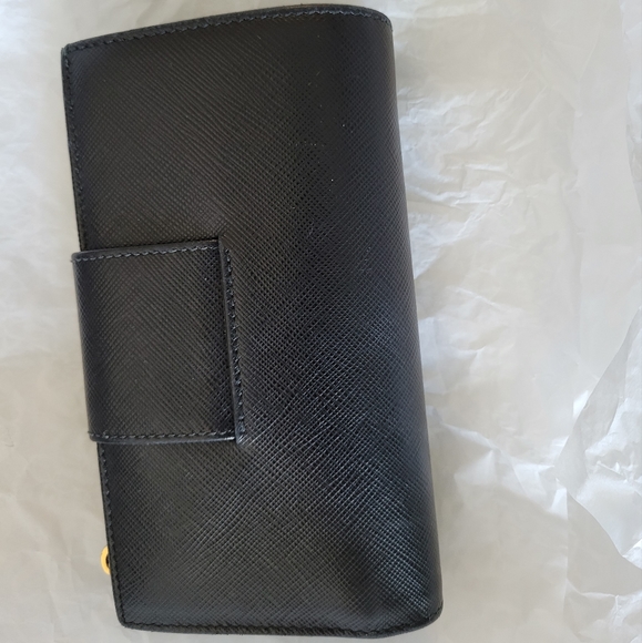 Prada Saffiano Wallet - Picture 5 of 8